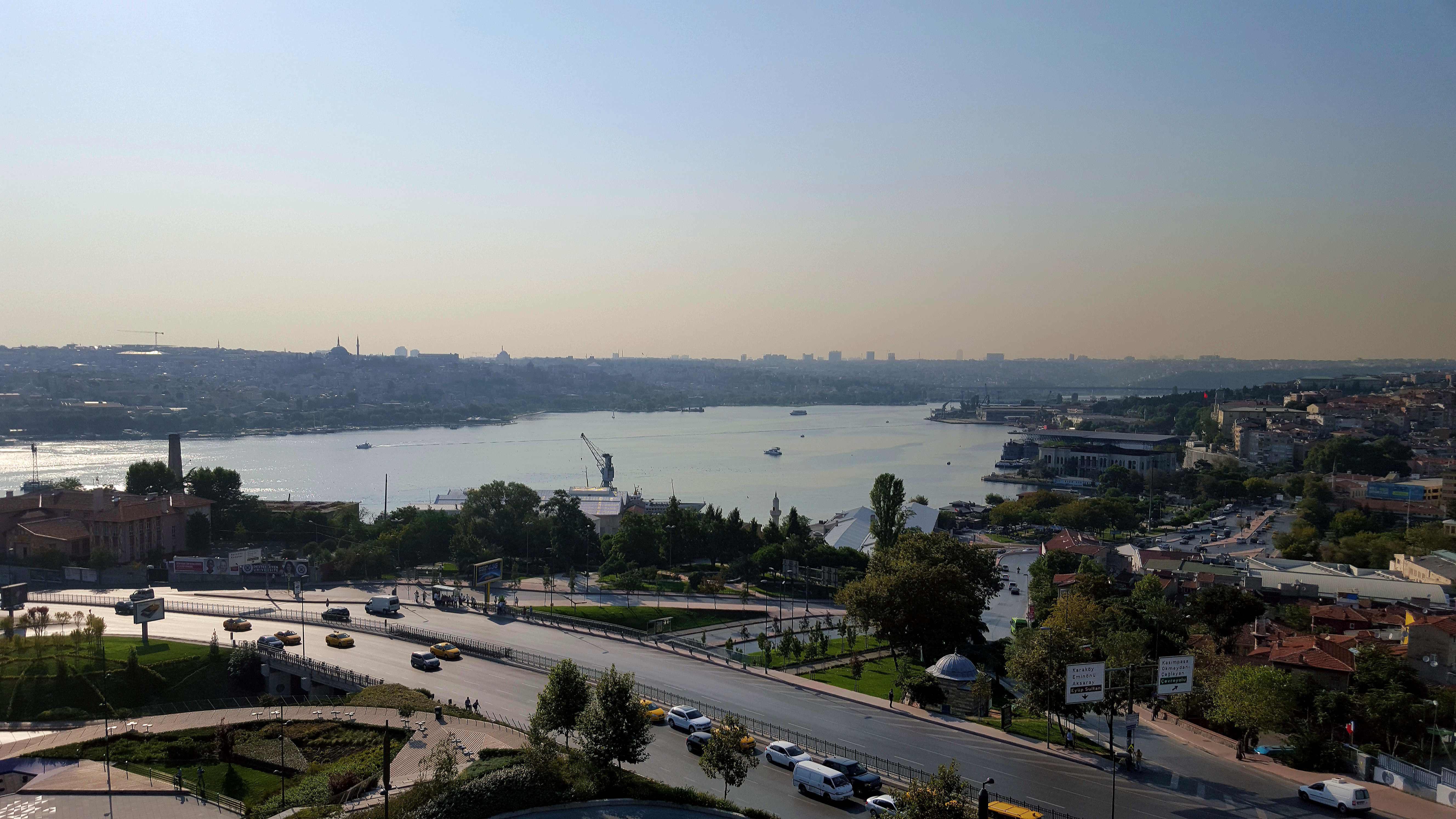 איסטמבול Daru Sultan Hotels Galata מראה חיצוני תמונה The Danube at Belgrade