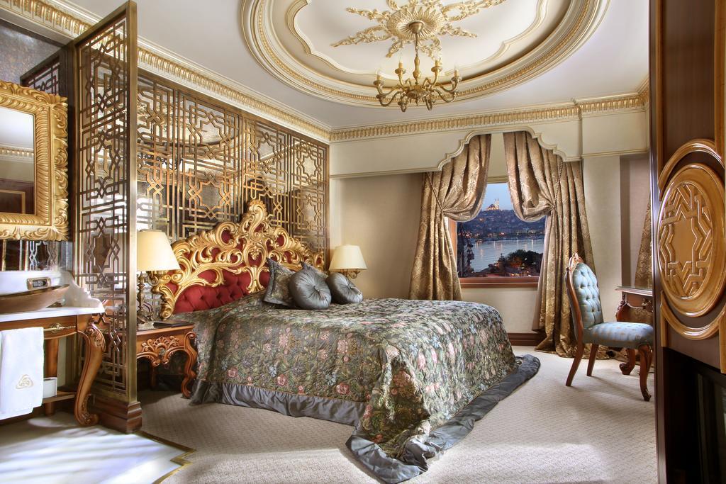איסטמבול Daru Sultan Hotels Galata מראה חיצוני תמונה A suite at the Four Seasons Hotel, Istanbul