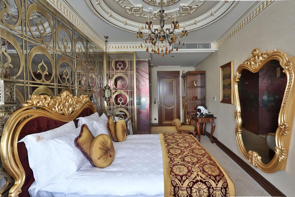 איסטמבול Daru Sultan Hotels Galata מראה חיצוני תמונה A bedroom at the hotel